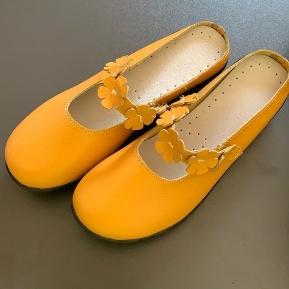 Brand new‎ Mules